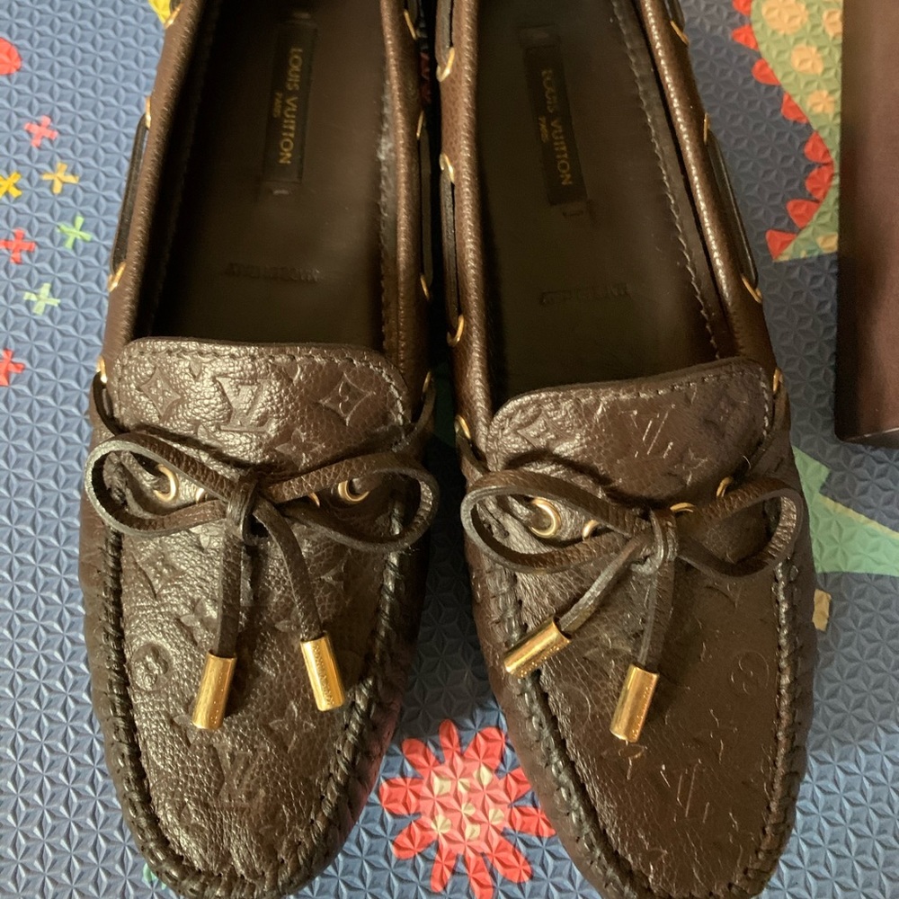Louis Vuitton Gloria Flat Loafer New Gem